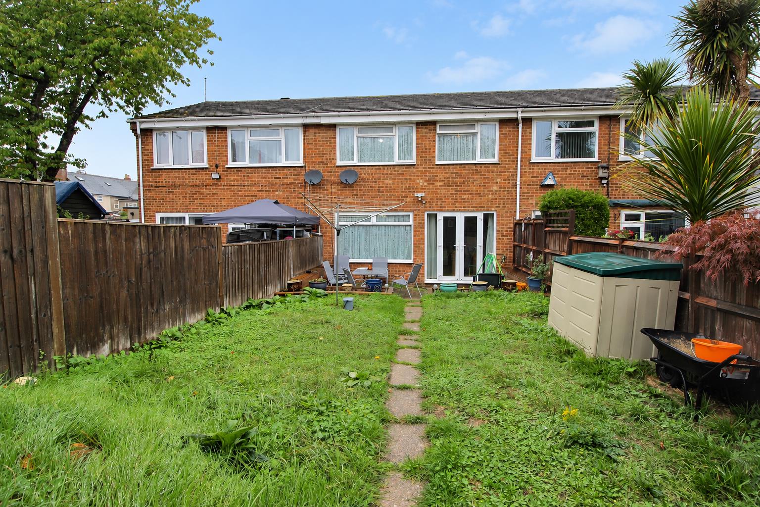 Andover Close, Tilehurst, Reading